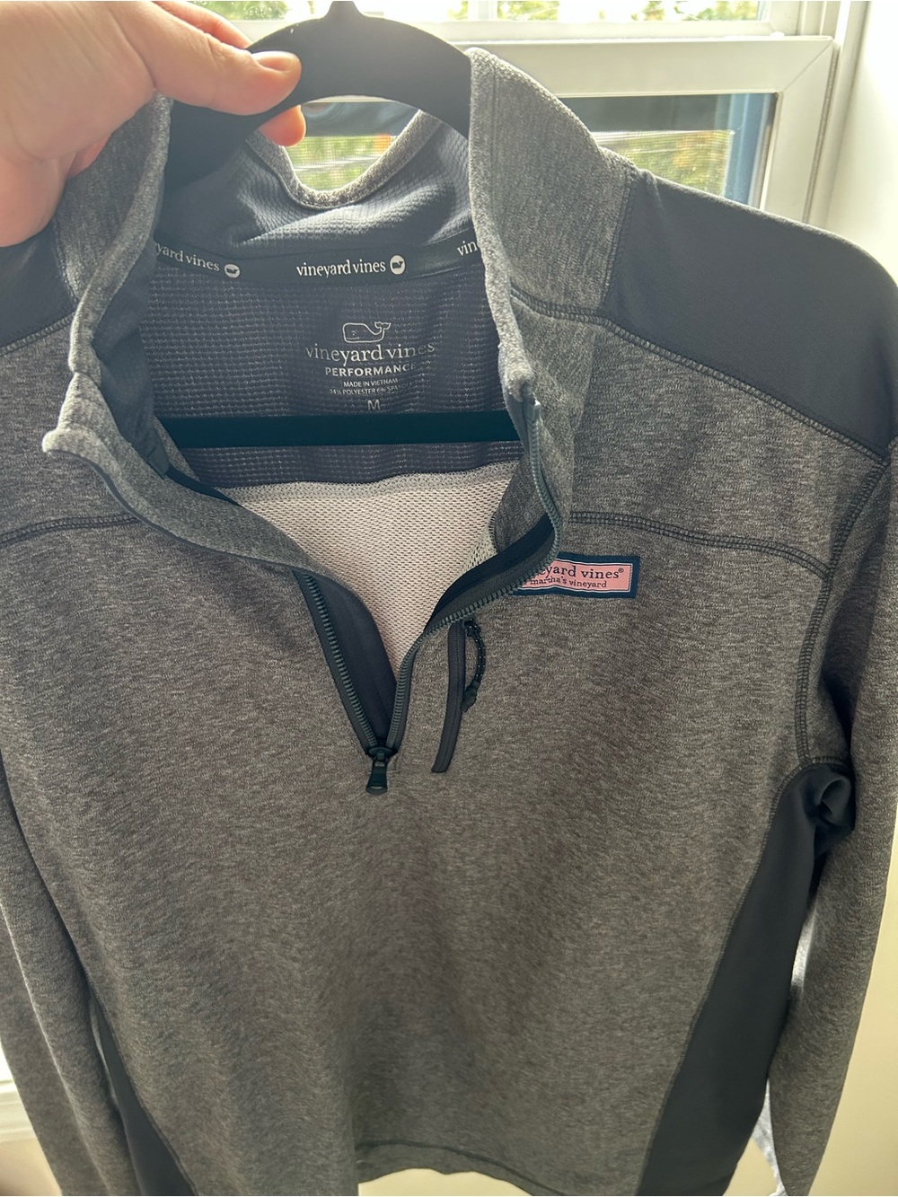 Vineyard Vines Men's Gray Quarter-Zip Performance Pullover